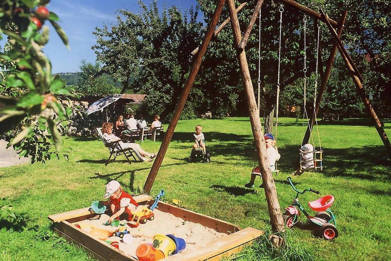 Rhoener Landhotel Haus Zur Wasserkuppe Ehrenberg  Εξωτερικό φωτογραφία